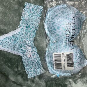 Victoria's Secret Blue Leopard Lingerie Set
